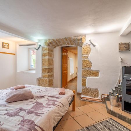 Apartman Karin Rovensko pod Troskami 외부 사진